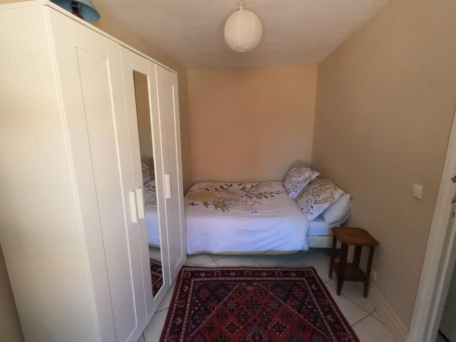 Chez Ma Petite Reine 1 Apartman Pontoise Kültér fotó