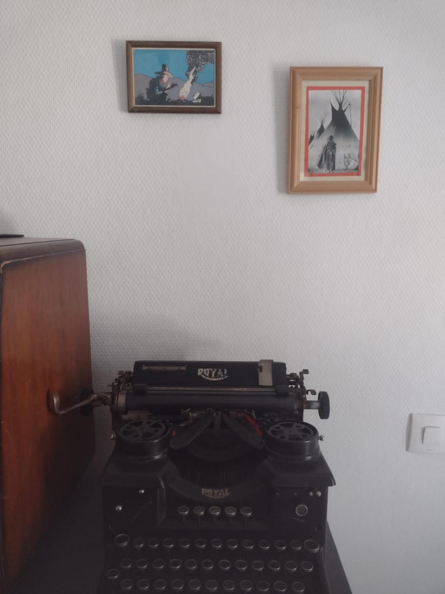 Chez Ma Petite Reine 1 Apartman Pontoise Kültér fotó